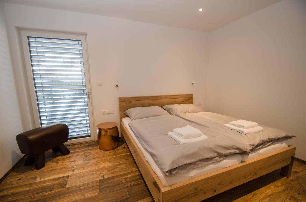 Superb Alpine Lodges By All In One Apartments Zell am See Exterior foto